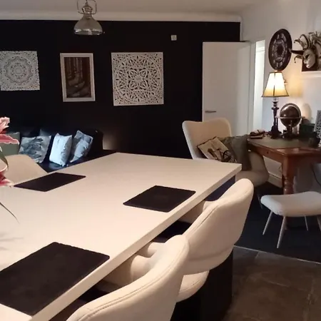 فندق مبيت وإفطار Luxurious Double En-suite Town Centre