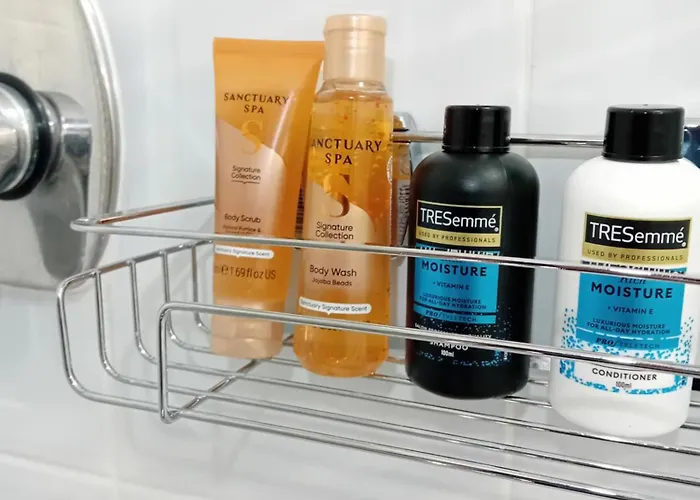 Luxurious Double En-suite Town Centre 3* 特拉利