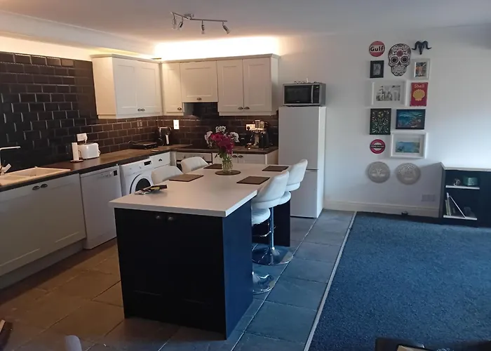 住宿加早餐酒店 Luxurious Double En-suite Town Centre 特拉利