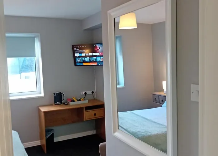 住宿加早餐酒店 Luxurious Double En-suite Town Centre 特拉利